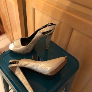 Jessica Simpson heels